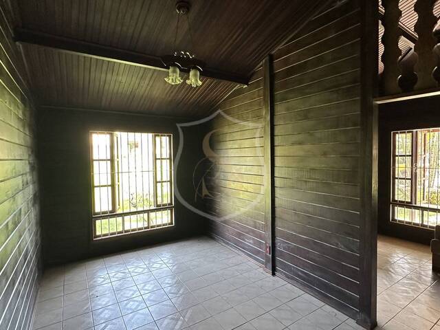 Casa para Venda em Paraibuna - 4