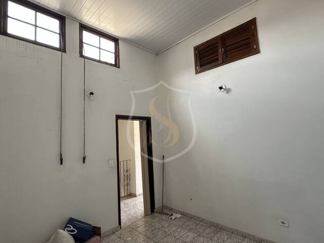 #16 - Casa para Venda em São José dos Campos - SP - 3