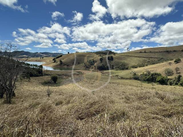 #20 - Sítio para Venda em Paraibuna - SP